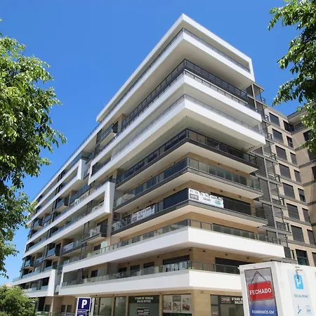 T2 Rocha Prime Seafront Apartment